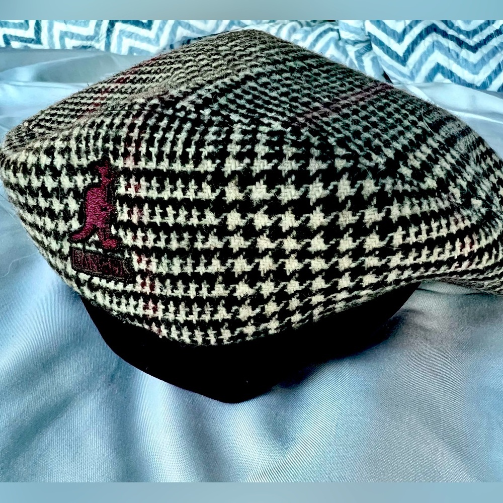Show Your Teeth Beret UK